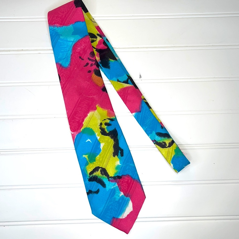 Buccelli 100% Silk Tie Bright Magenta Turquoise Watercolor Picasso Style Print